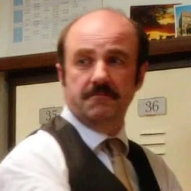 Arquivo:Dennis Dunne.jpg