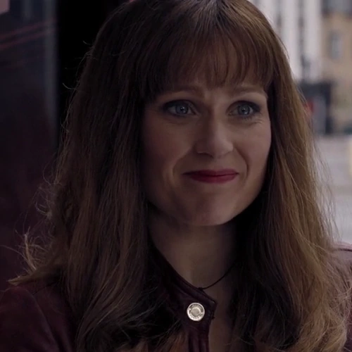 Arquivo:SLCK Eurus Holmes (Elizabeth).png