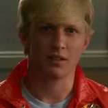 Arquivo:Logan Coffey as Young Johnny (Cobra Kai).png