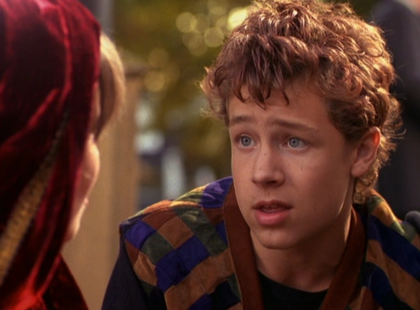 Arquivo:Lukes human form in Halloweentown.png