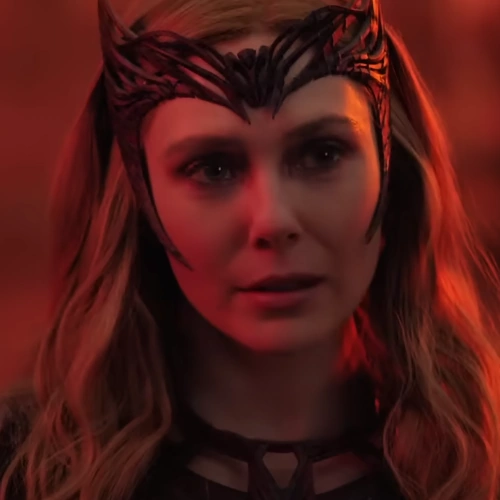 Arquivo:ScarletWitch-DSMOM.webp