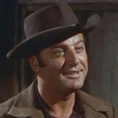 Arquivo:Harry Luck.png