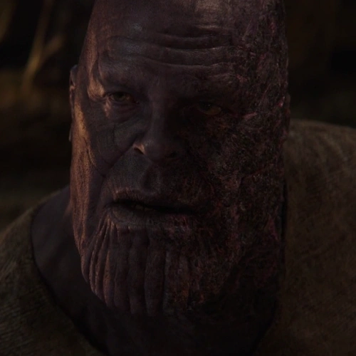 Arquivo:Thanos original (V-U).png