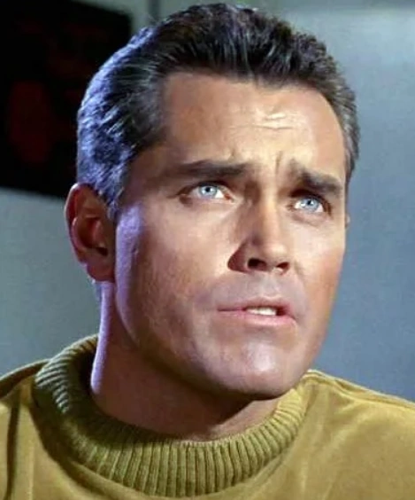 Arquivo:Capitão Pike (Cage).png