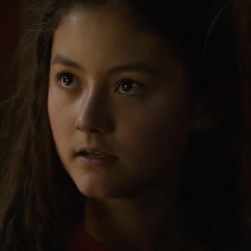 Arquivo:Emily Young - MK.png