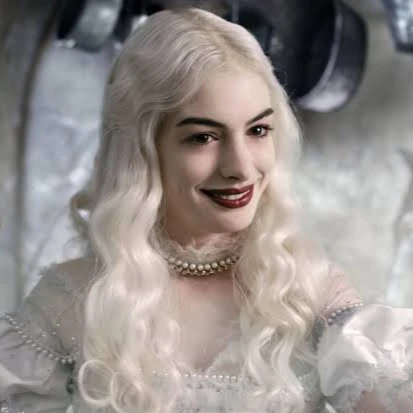 Arquivo:Rainha Branca (2010).jpeg