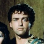 Arquivo:Liz Taylor (1995) Richard Burton.png