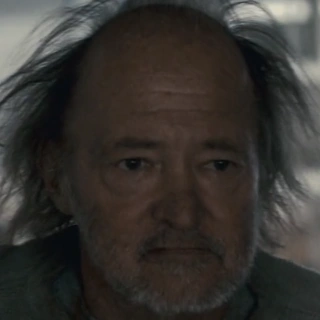 Arquivo:Doce Vingança (2010) - Earl (Tracey Walter).png