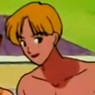 Arquivo:SMSJovenPiscina1.png