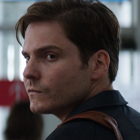Arquivo:Helmut Zemo (CA-GC).png