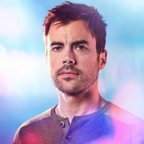 Arquivo:Zeke Landon (Manifest).png