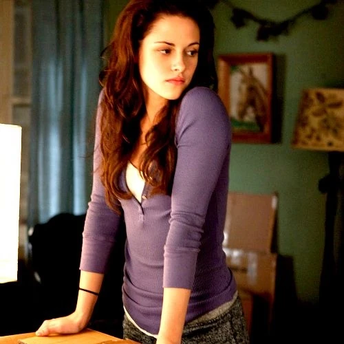 Arquivo:Bella-Breaking-Dawn-1.jpg