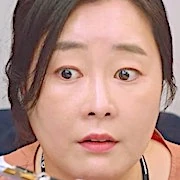 Arquivo:Forecasting Love and Weather-Yoon Sa-Bong1.jpg