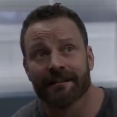 Arquivo:Hunter Denoble (TGD).png