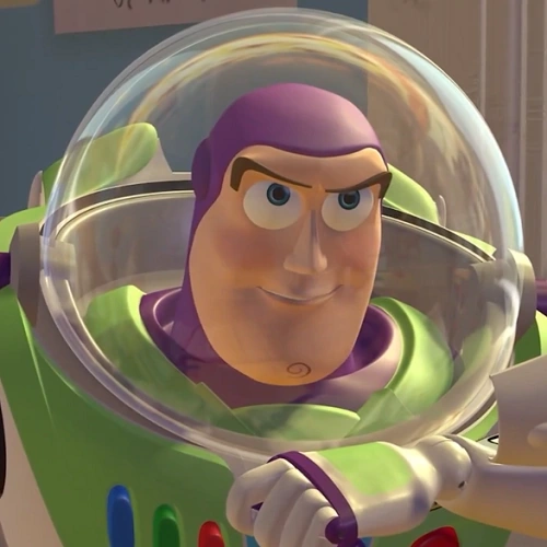 Arquivo:Buzz - TSR.png