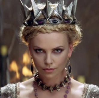 Arquivo:EvilQueen2012.png