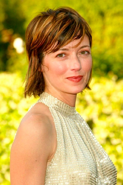 Arquivo:Portrait Mia Sara.png
