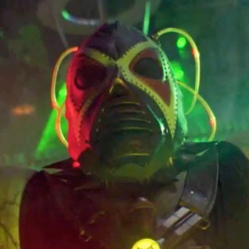 Arquivo:Bane batman&robin.jpg