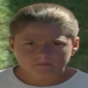 Arquivo:TommyCriancaPR.png