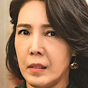 Arquivo:Jeon Soo-Kyeong - PAE.jpg