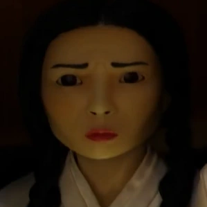 Arquivo:Yoko Ono - IsleofDogs.png
