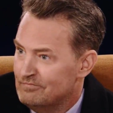 Arquivo:Matthew Perry (FR-AR).png