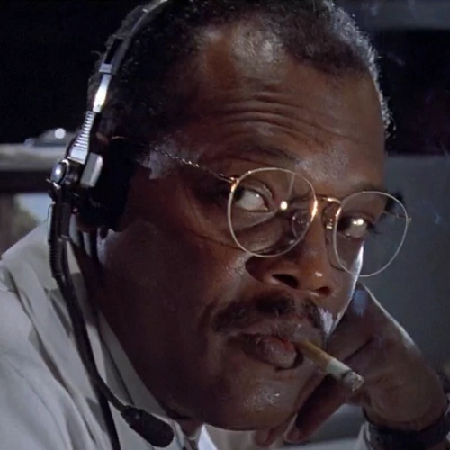 Arquivo:Ray Arnold.png