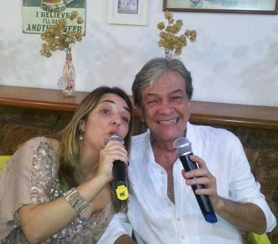 Arquivo:Fortuna cantando.jpg