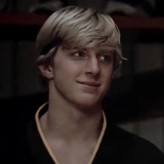Arquivo:Johnny Karate Kid.jpeg