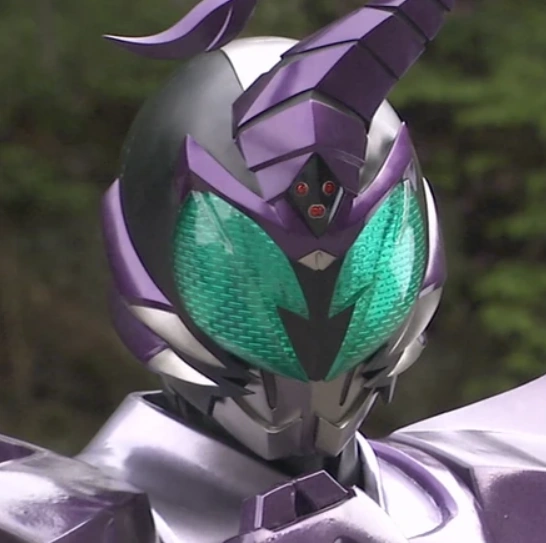 Arquivo:Kamen Rider Seasword.png