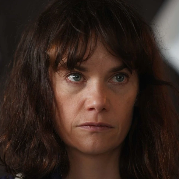 Arquivo:Lorna Brady (AMnP).png
