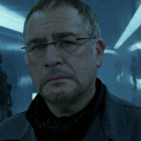 Arquivo:X-M2WilliamStryker.png