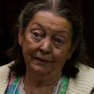 Arquivo:Mãe de Cassie THIII.png