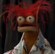 Arquivo:Pepe the King Prawn IAVMMChristmasM.png