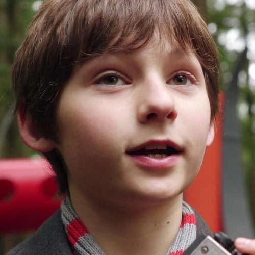 Arquivo:Henry (OUAT).jpg