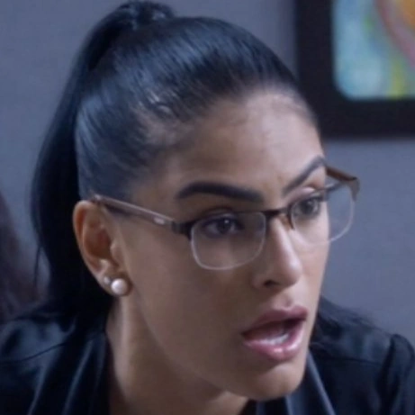 Arquivo:SILVIA (TERRAS SELVAGENS).png