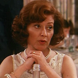 Arquivo:Marjorie Houseman.png