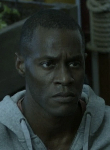 Arquivo:Todd (TTWD).png