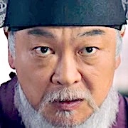 Arquivo:Conselheiro Chefe de Estado Hwang Won-Hyeong PAPEL DE RAINHA.png