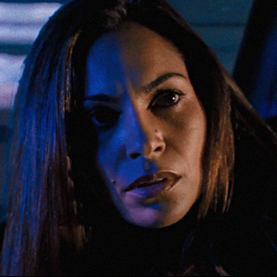 Arquivo:Zoe-SYLYND.png