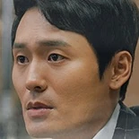 Arquivo:Yoon Se Jun Pousando no Amor.jpg