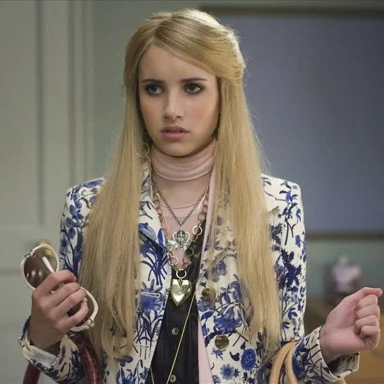 Arquivo:Poppy Moore.jpeg