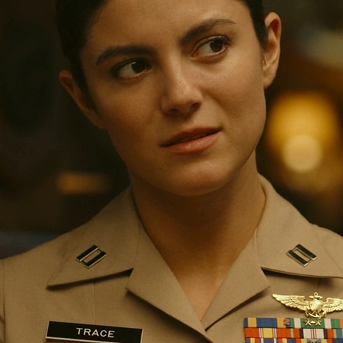 Arquivo:TGMAVERICK Natasha Trace.png