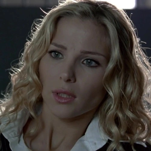 Arquivo:Laura Olney (Re-Animator, Fase Terminal).png