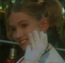 Arquivo:Martha May Whovier niña.png