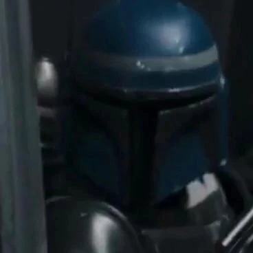 Arquivo:Axe Woves Helmet - The Mandalorian.jpg