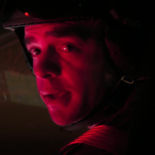 Arquivo:PilotoDeHelicopteroG.U.N.-SNC3.png