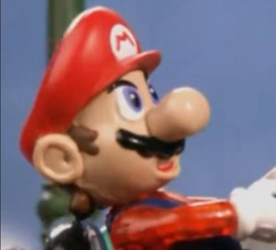 Arquivo:RobotChickenMarioKart.png