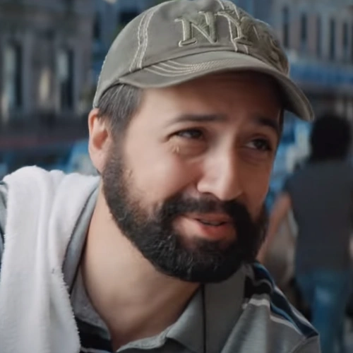 Arquivo:Piraguero - In The Heights (2021).png
