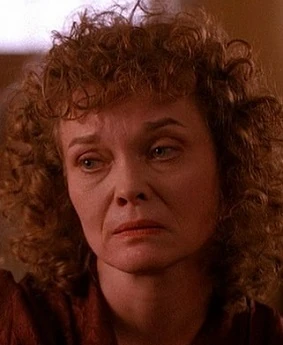 Arquivo:Sarah Palmer- Twin Peaks.jpg